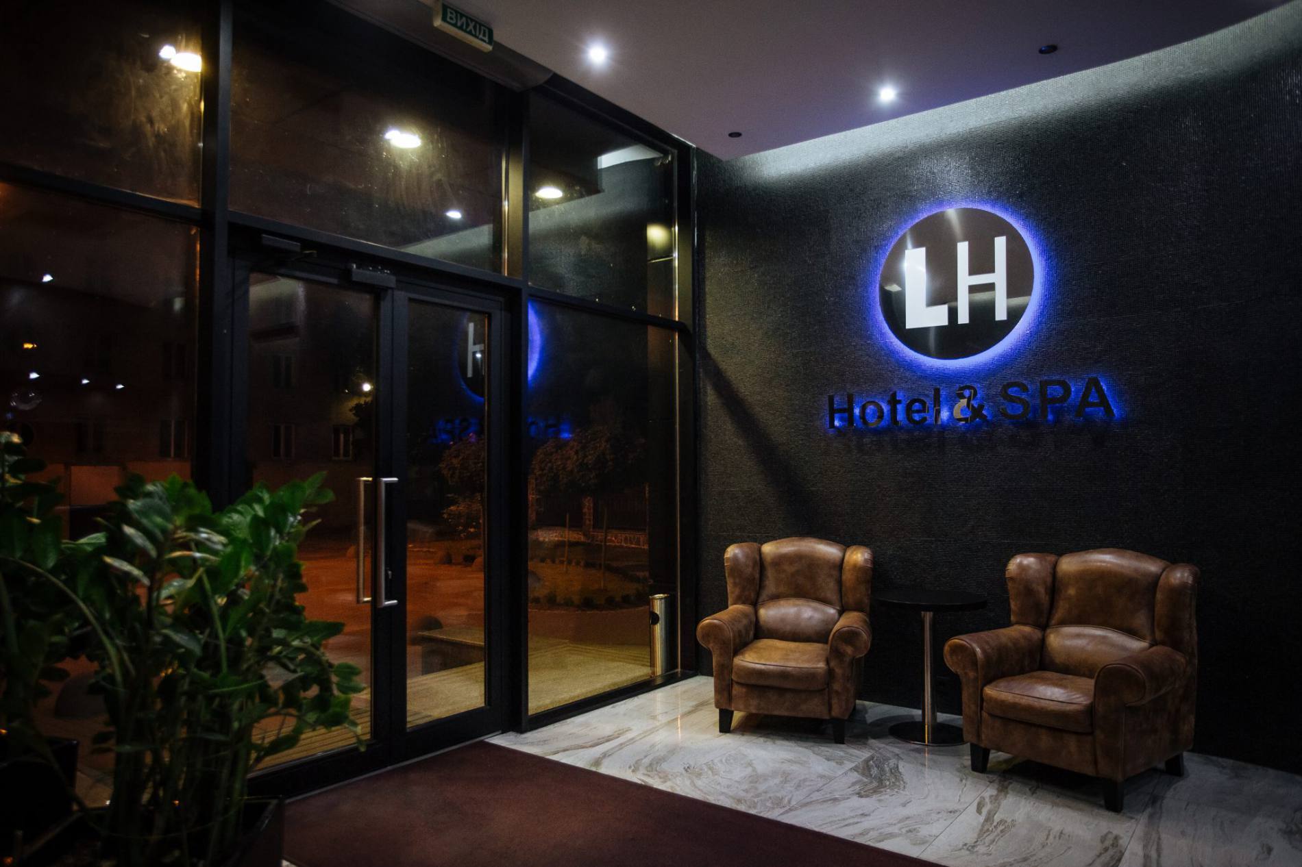 Lh Hotel&Spa Lviv Exterior foto